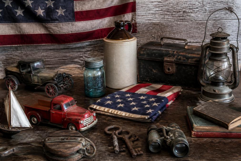 Top Vintage Americana Collectibles for Sale in 2026